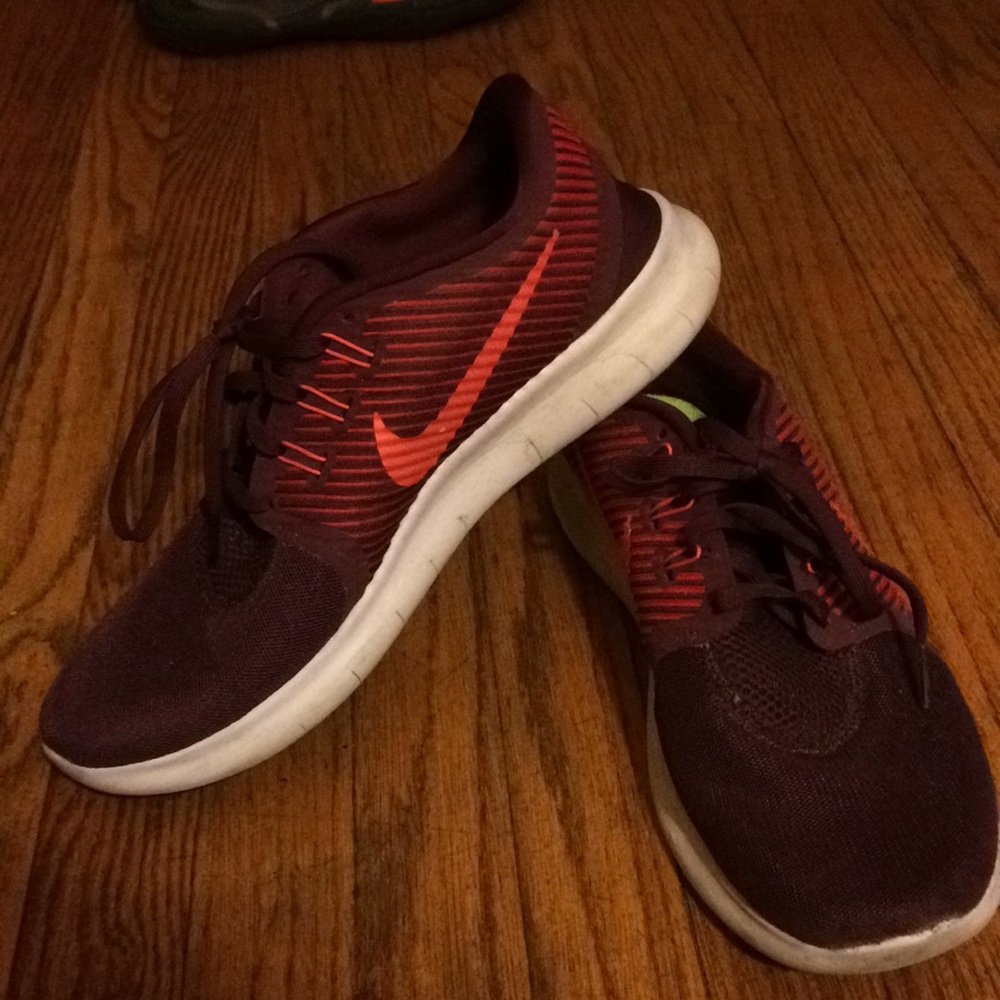 Men’s Nike running shoe